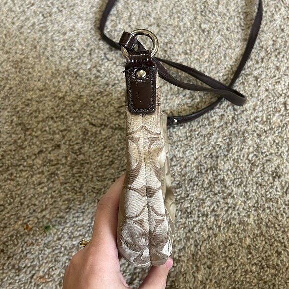 Coach Canvas Monogram Travel Preppy Tan Brown Zip Up Minimalist Y2K Baguette - Picture 8 of 12